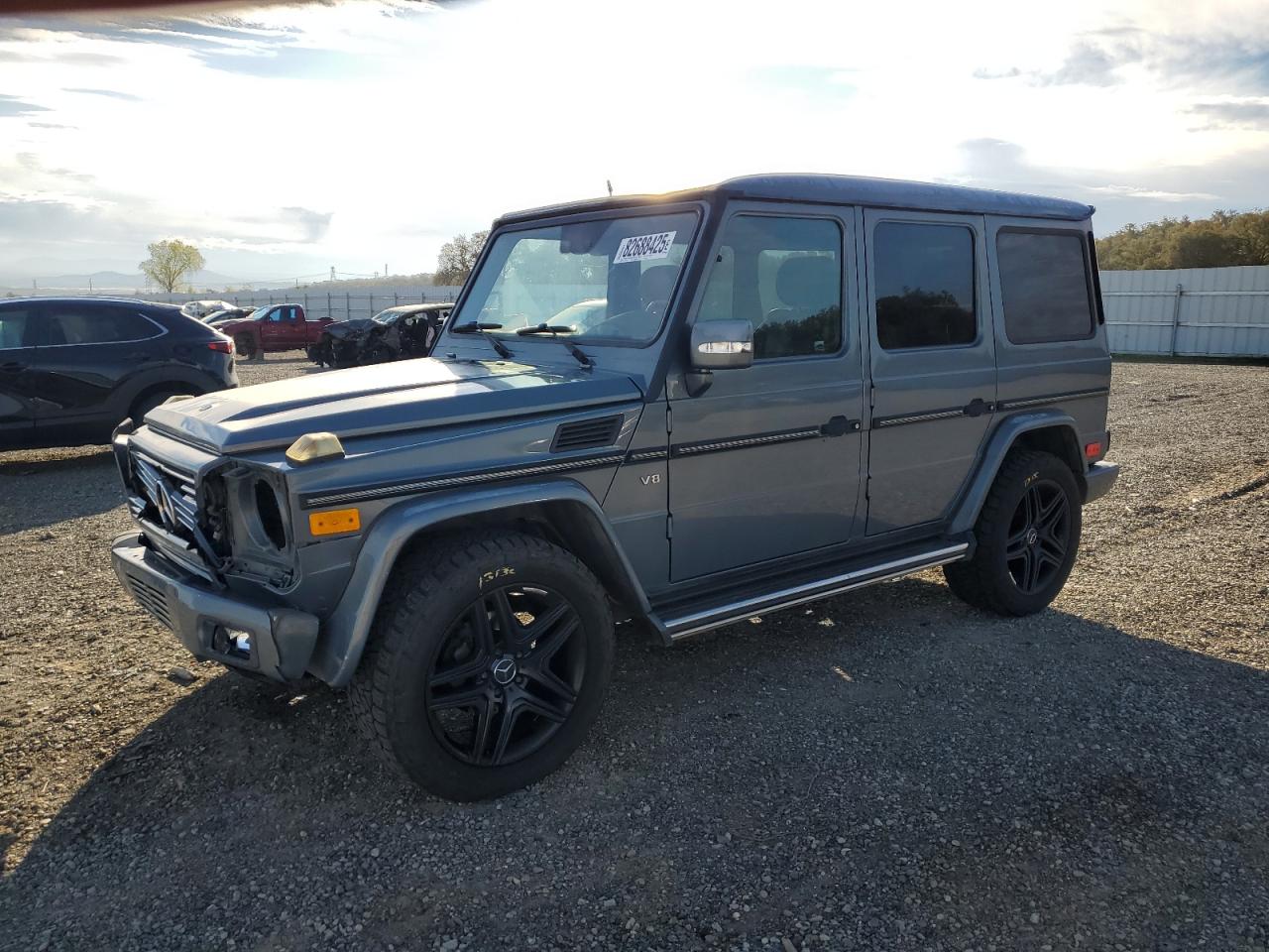 2004 Mercedes-Benz G 500, VIN WDCYR49E74X144554 — Front end