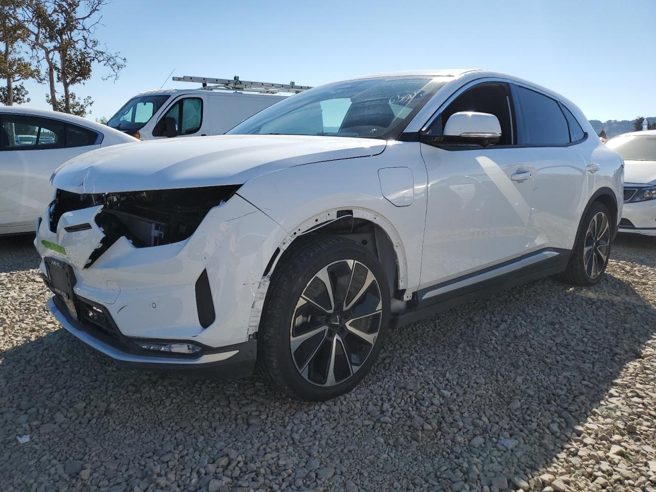 2023 VinFast VF 8 Plus, VIN RLLV1AFA8PH002833 — Front end