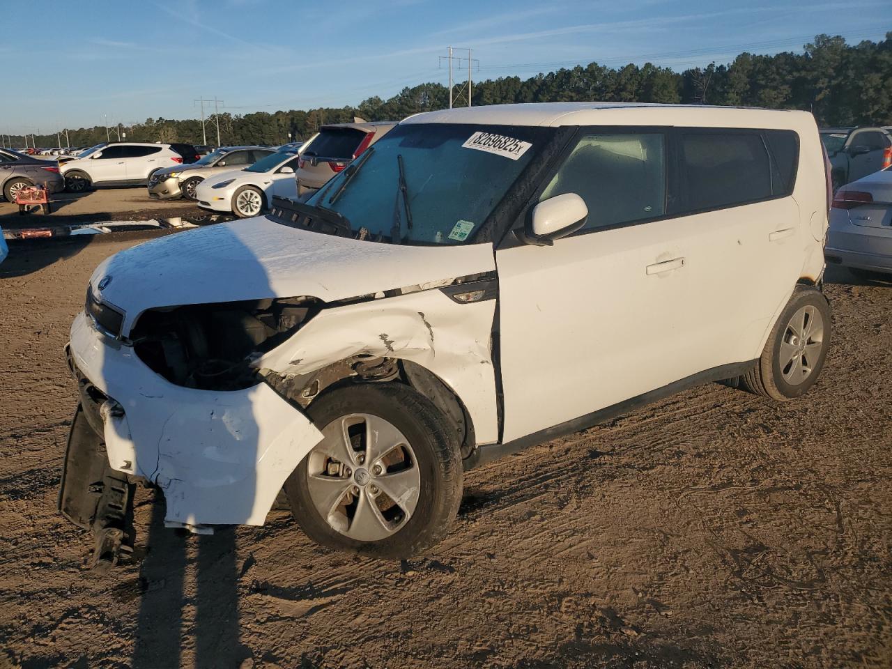 2014 Kia Soul, VIN KNDJN2A21E7045951 — Front end