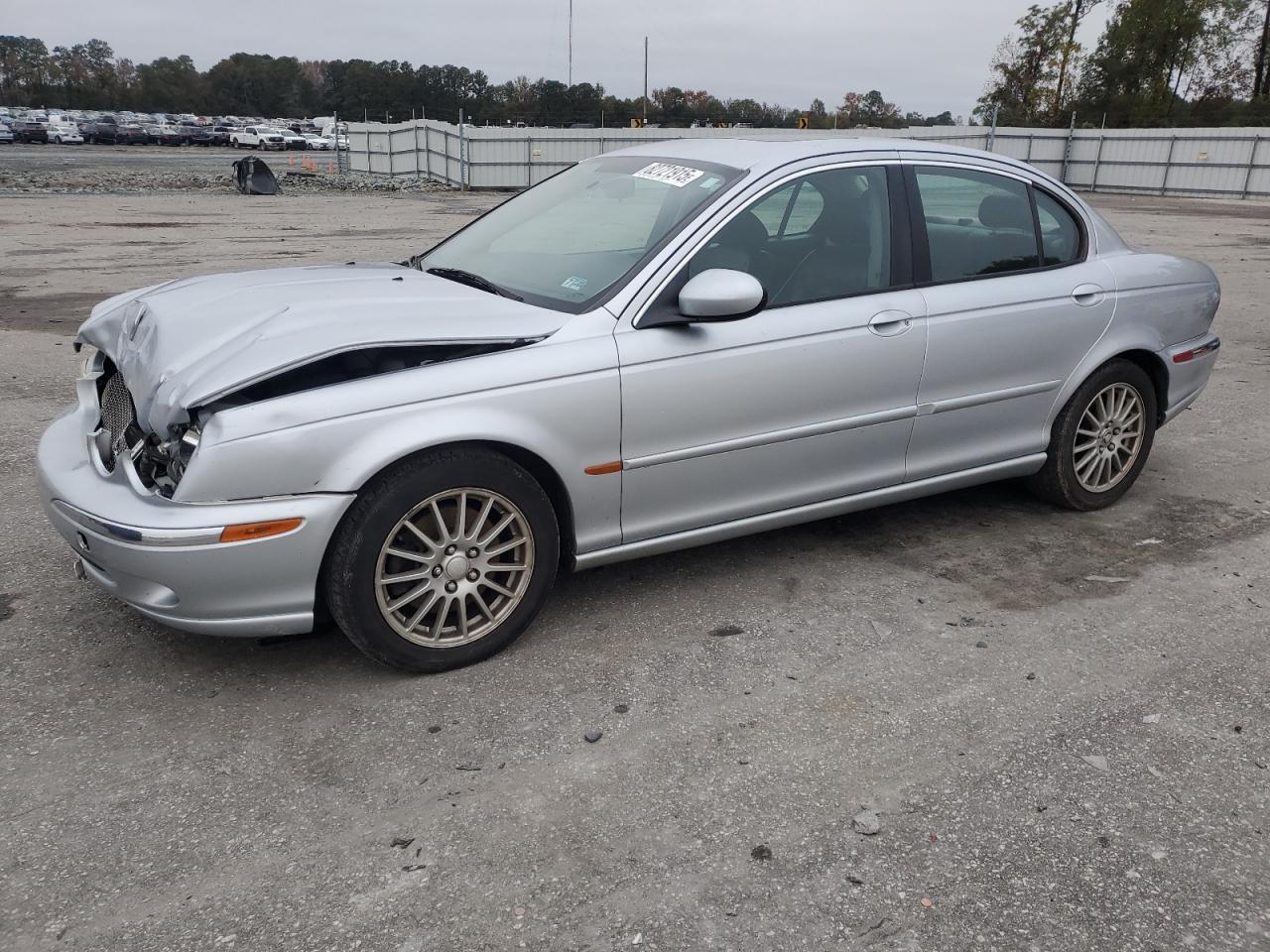 2007 Jaguar X-Type, VIN SAJWA51AX7WJ25656 — Front end