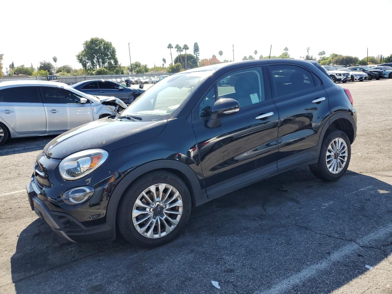 2020 FIAT 500X Trekking, VIN ZFBNFYB14LP852178 — Front end