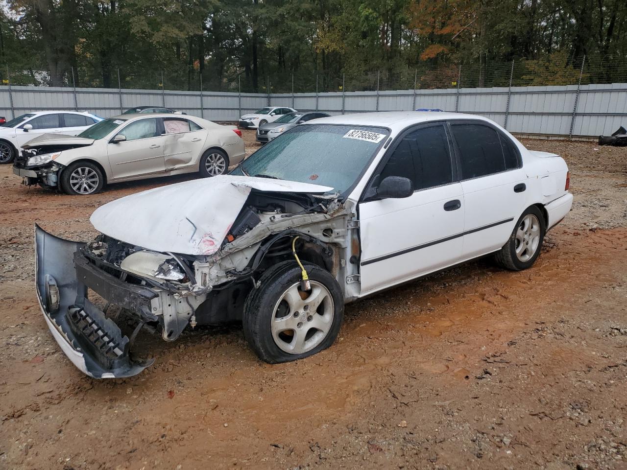 1995 Toyota Corolla DX, VIN JT2AE09B3S0080545 — Front end