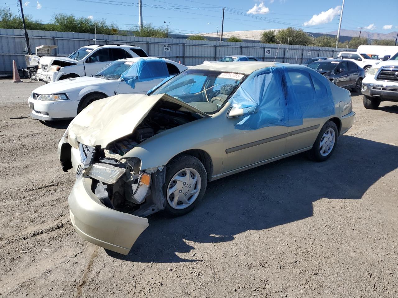 1999 Nissan Altima XE, VIN 1N4DL01D5XC175742 — Front end