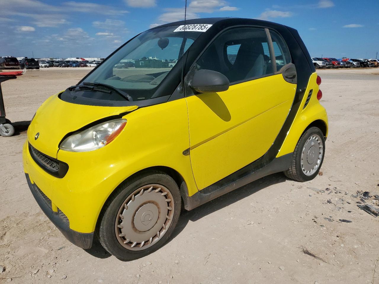 2010 Smart fortwo Pure, VIN WMEEJ3BA9AK365925 — Minor dents and scratches