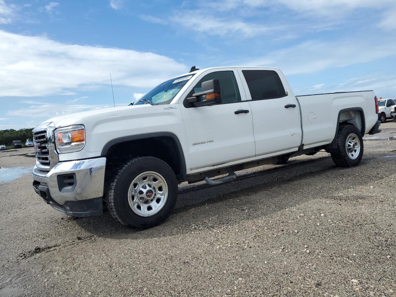2016 GMC Sierra 3500, VIN 1GT42VCG6GF243949 — Minor dents and scratches