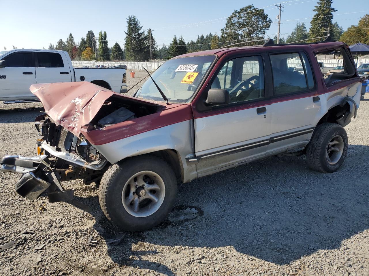 1991 Ford Explorer XL, VIN 1FMDU34X2MUA07525 — Front end
