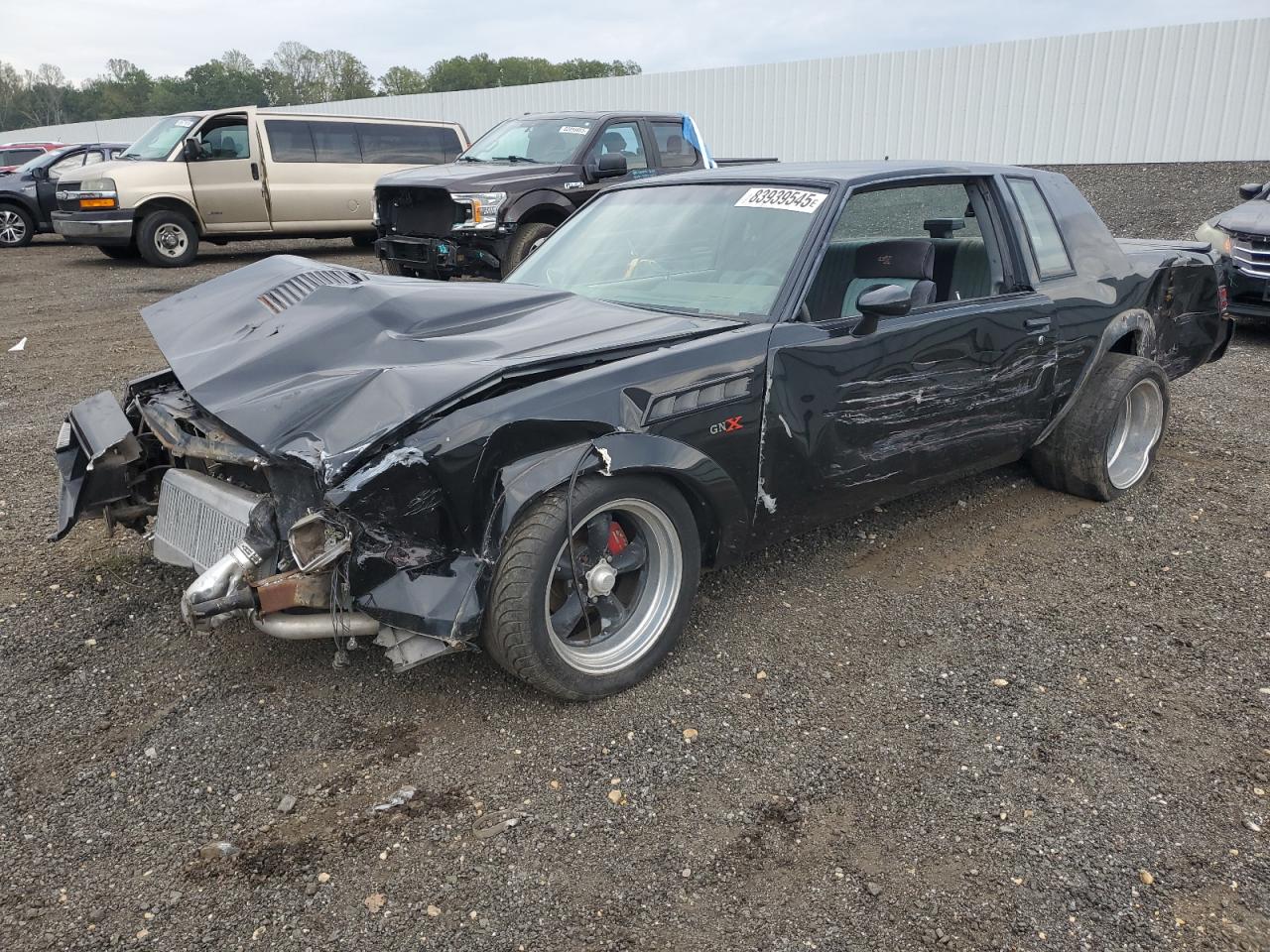 1987 Buick Regal, VIN 1G4GJ1174HP437463 — Перед