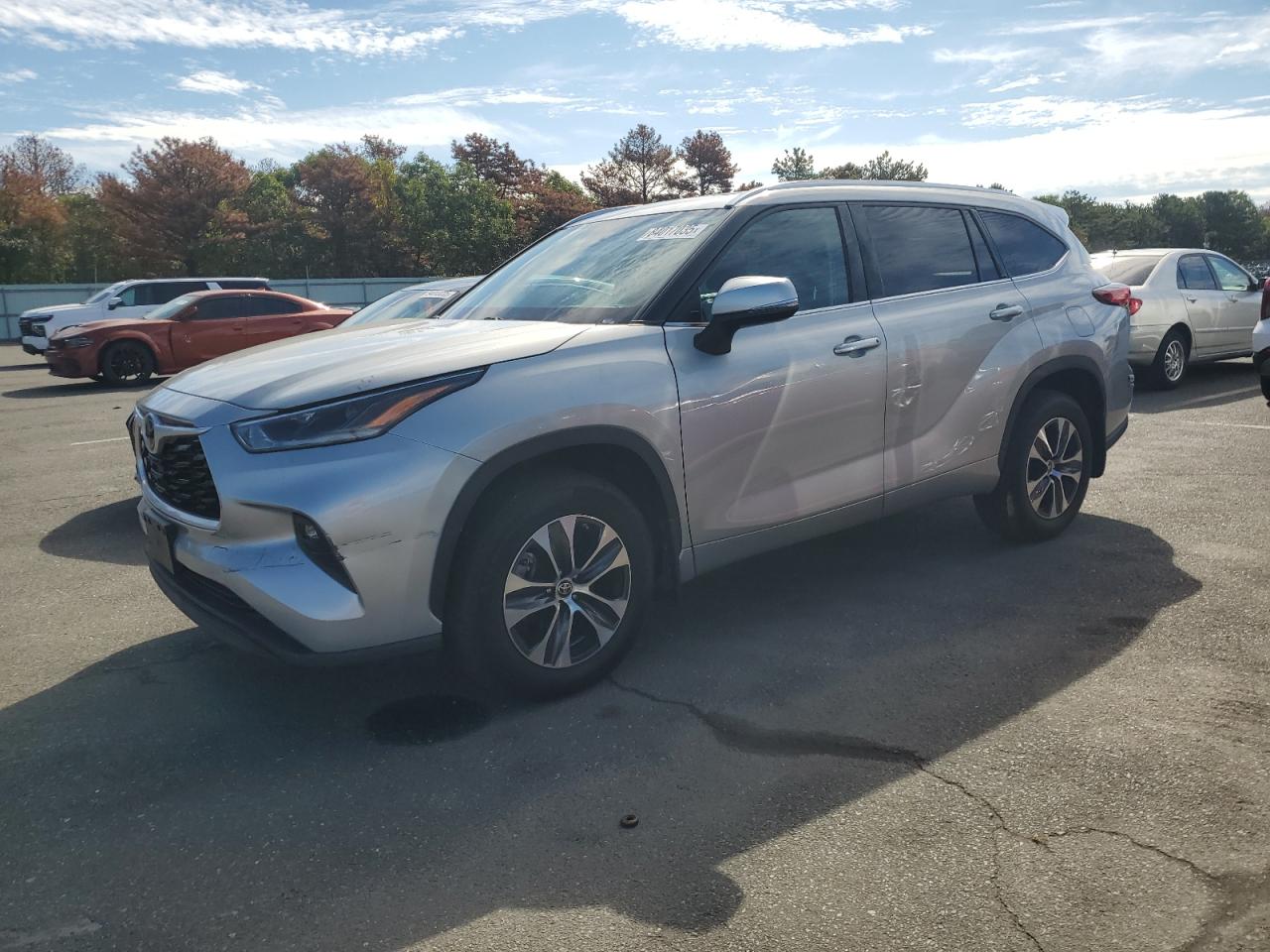 2021 Toyota Highlander XLE, VIN 5TDGZRBH7MS558099 — Missing or altered VIN