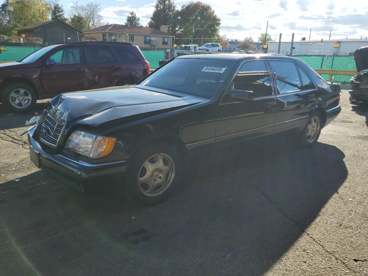 1998 Mercedes-Benz S 320/430/500, VIN WDBGA33G2WA390641 — Front end