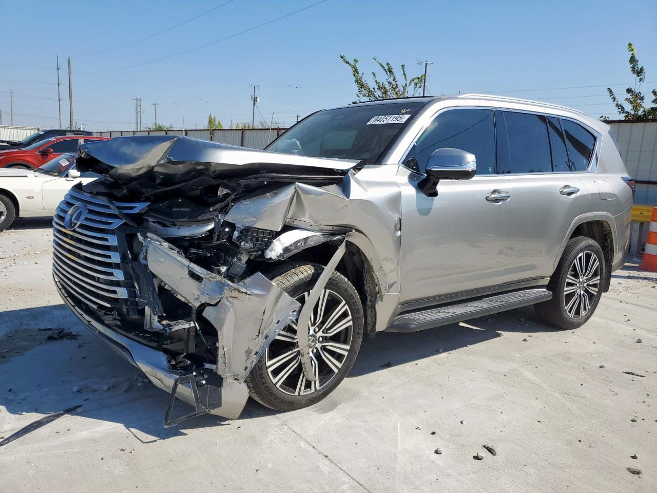 2025 Lexus LX 600 Luxury, VIN JTJGB7CX8S4075645 — Front end
