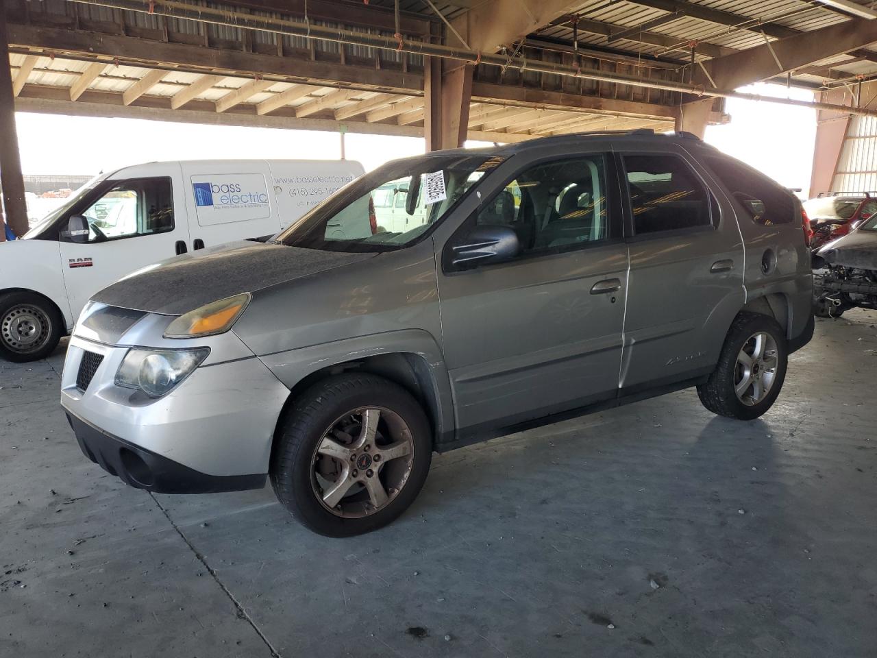2003 Pontiac Aztek, VIN 3G7DA03E03S572185 — Front end