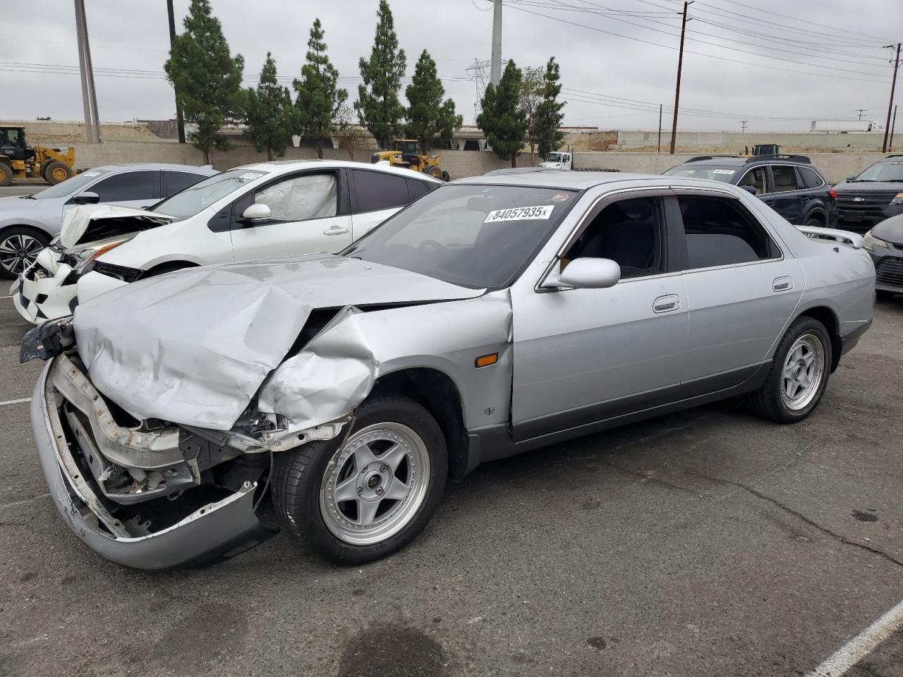 1994 Nissan Skyline, VIN ENR33002106 — Front end