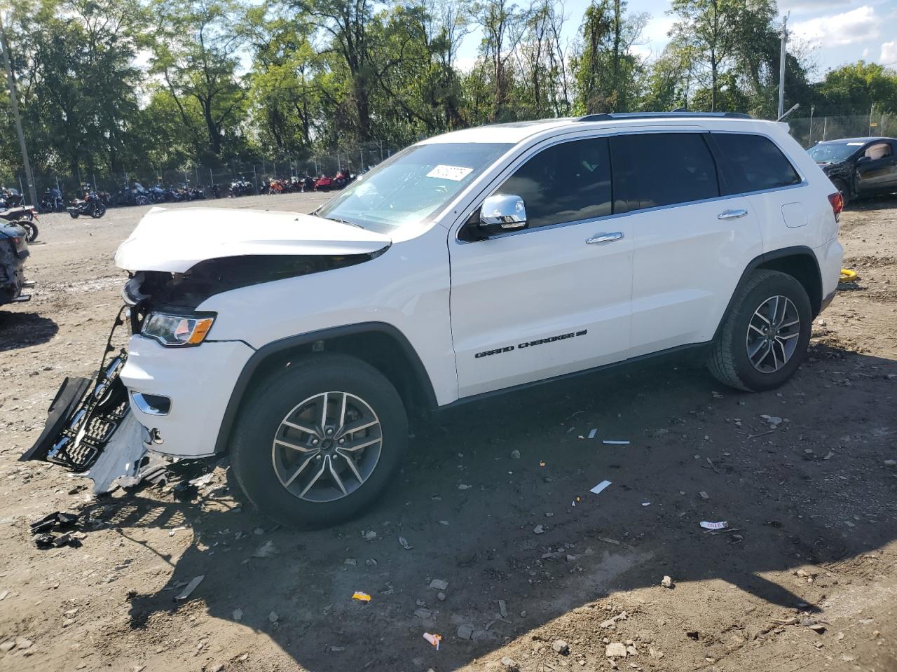 2022 Jeep Grand Cherokee Limited, VIN 1C4RJFBG9NC111752 — Front end