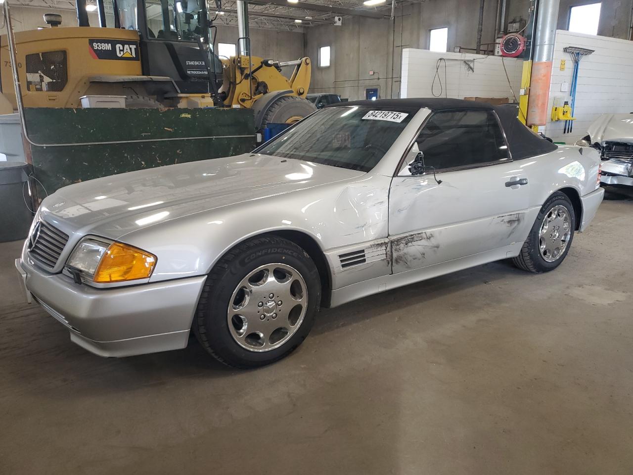 1993 Mercedes-Benz SL 5.0L, VIN WDBFA67E5PF076525 — Side