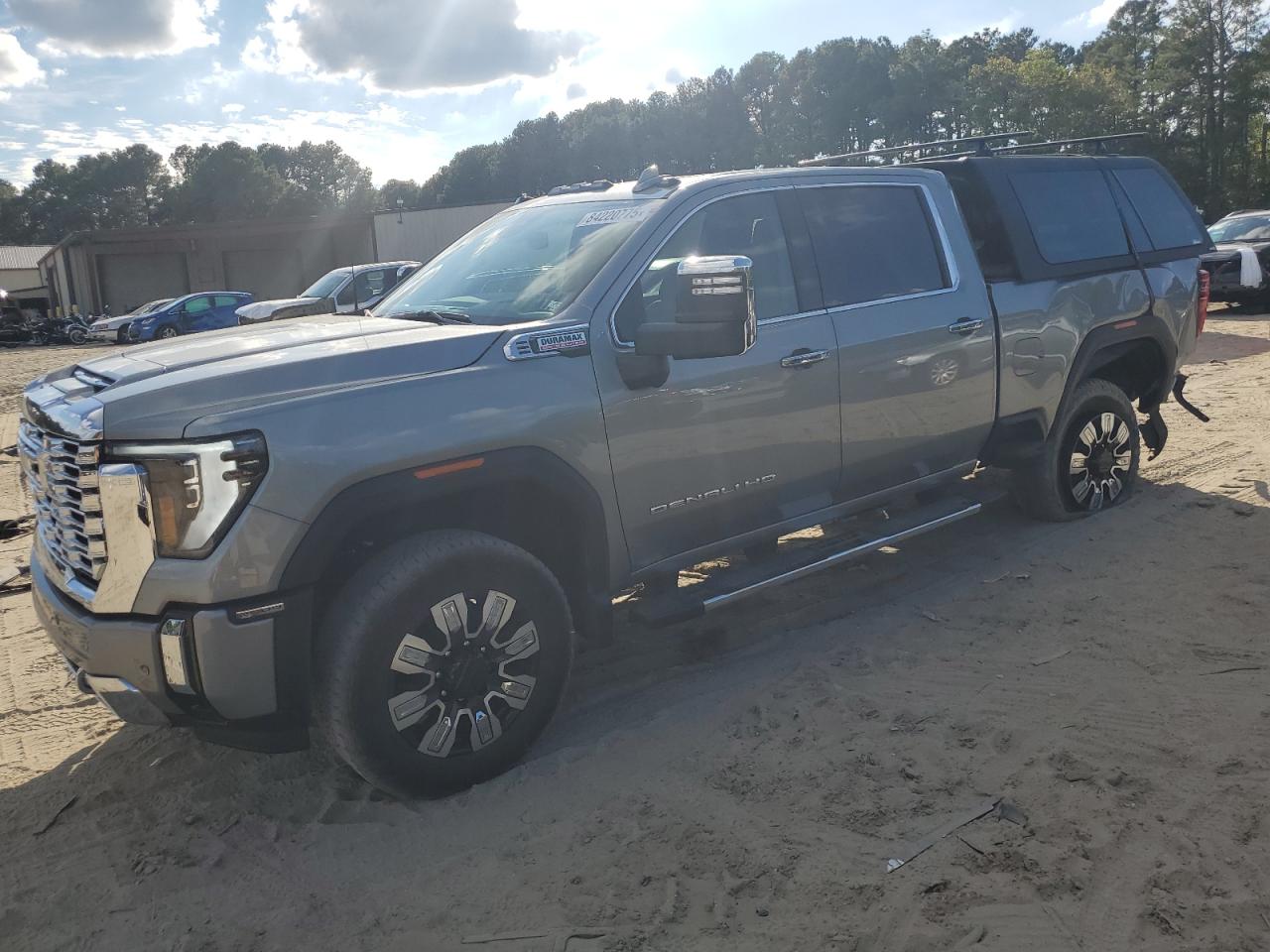 2025 GMC Sierra 2500HD Denali, VIN 1GT4UREY9SF284124 — Зад