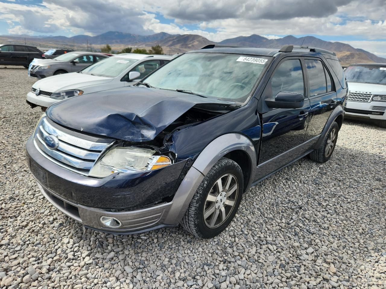 2008 Ford Taurus X SEL, VIN 1FMDK02W48GA42232 — Front end