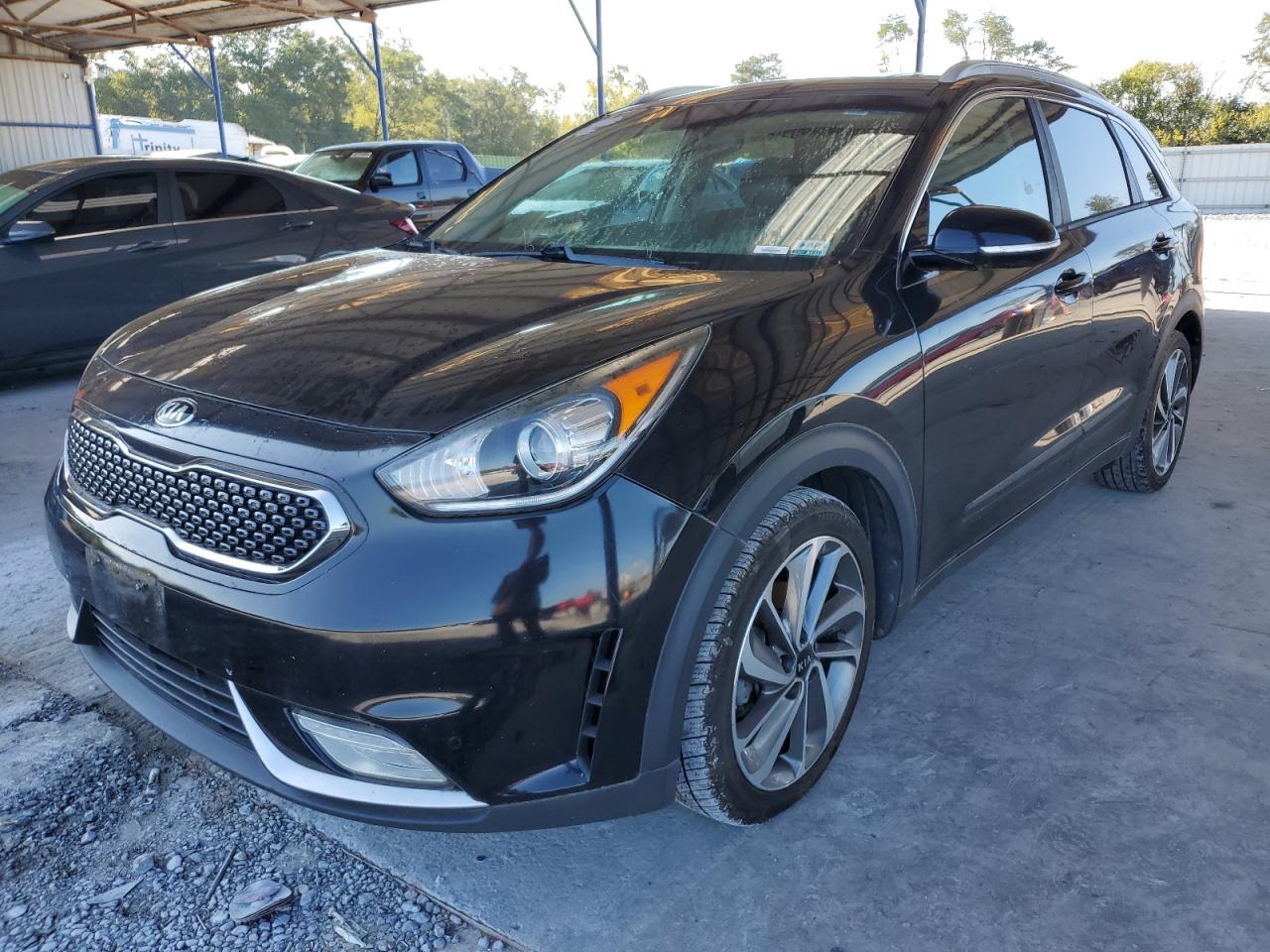 2017 Kia Niro Touring, VIN KNDCE3LC7H5049863 — Minor dents and scratches