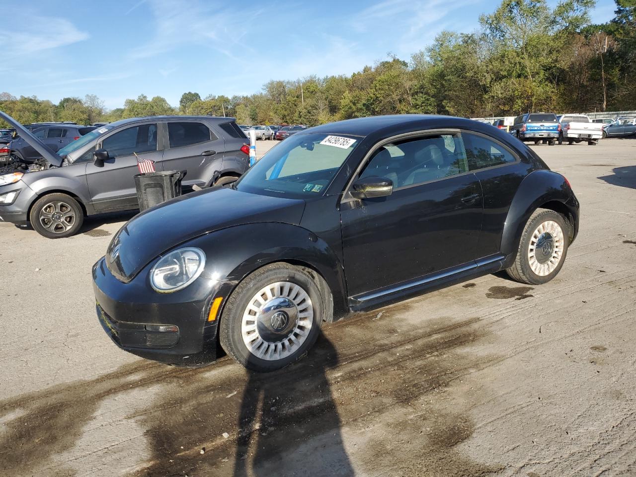 2013 Volkswagen Beetle 2.5L, VIN 3VWJP7AT5DM685758 — Front end