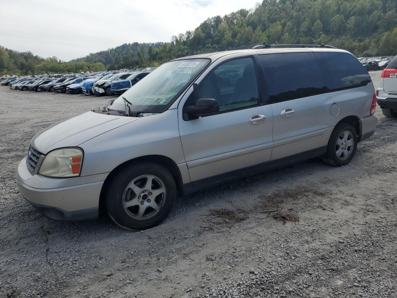 2004 Ford Freestar, VIN 2FMDA57624BA38304 — Rear end