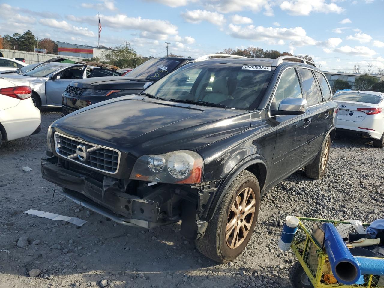 2014 Volvo XC90, VIN YV4952CY8E1690309 — Front end