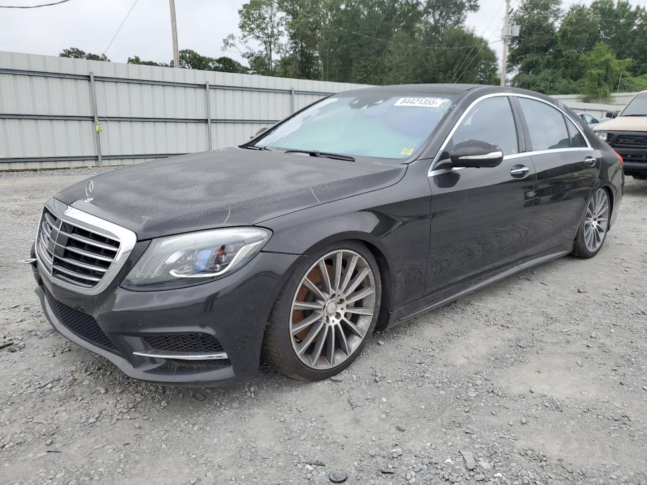 2015 Mercedes-Benz S 550, VIN WDDUG8CB9FA159939 — Normal wear