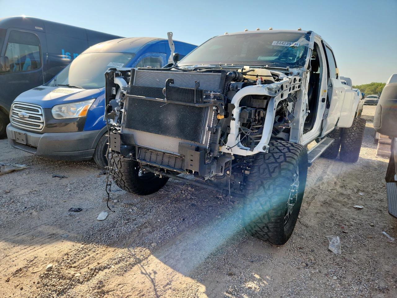 2024 Ford F-350 XLT, VIN 1FT8W3DT5REC38255 — Фото с аукциона