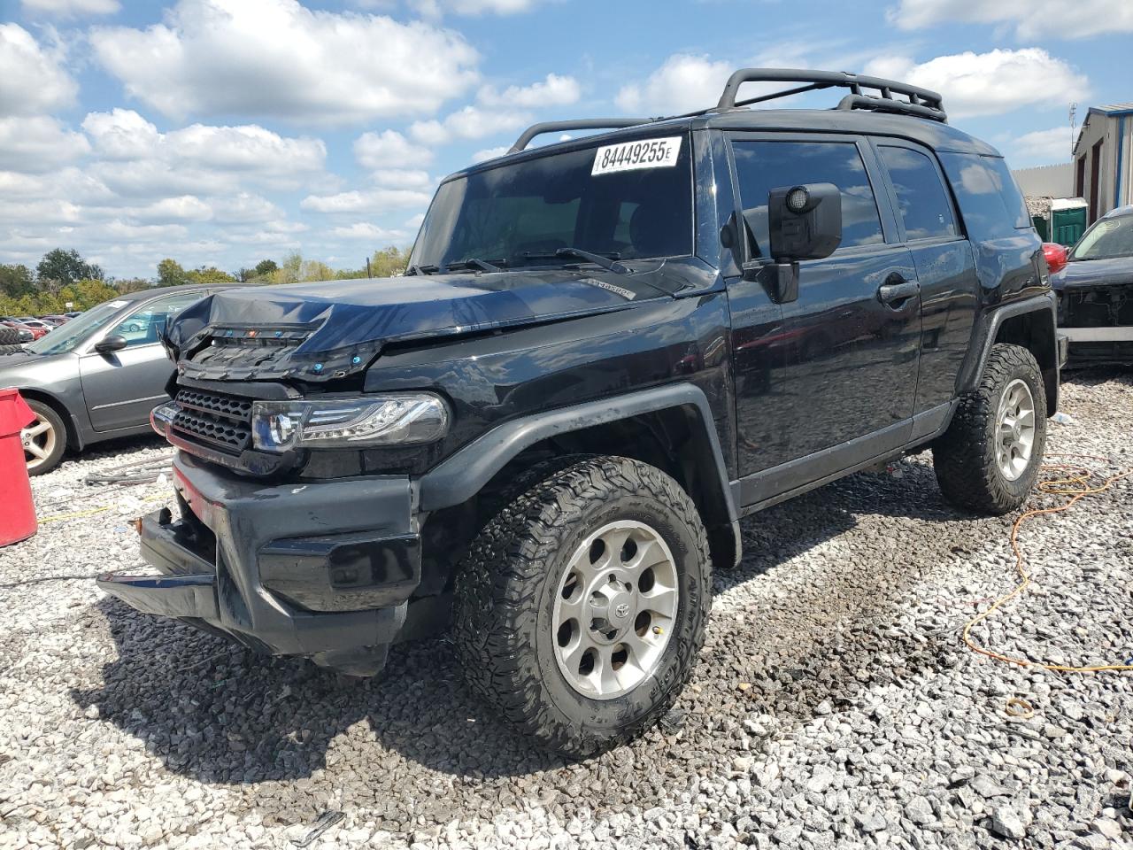 2012 Toyota FJ Cruiser, VIN JTEBU4BF4CK121933 — Front end