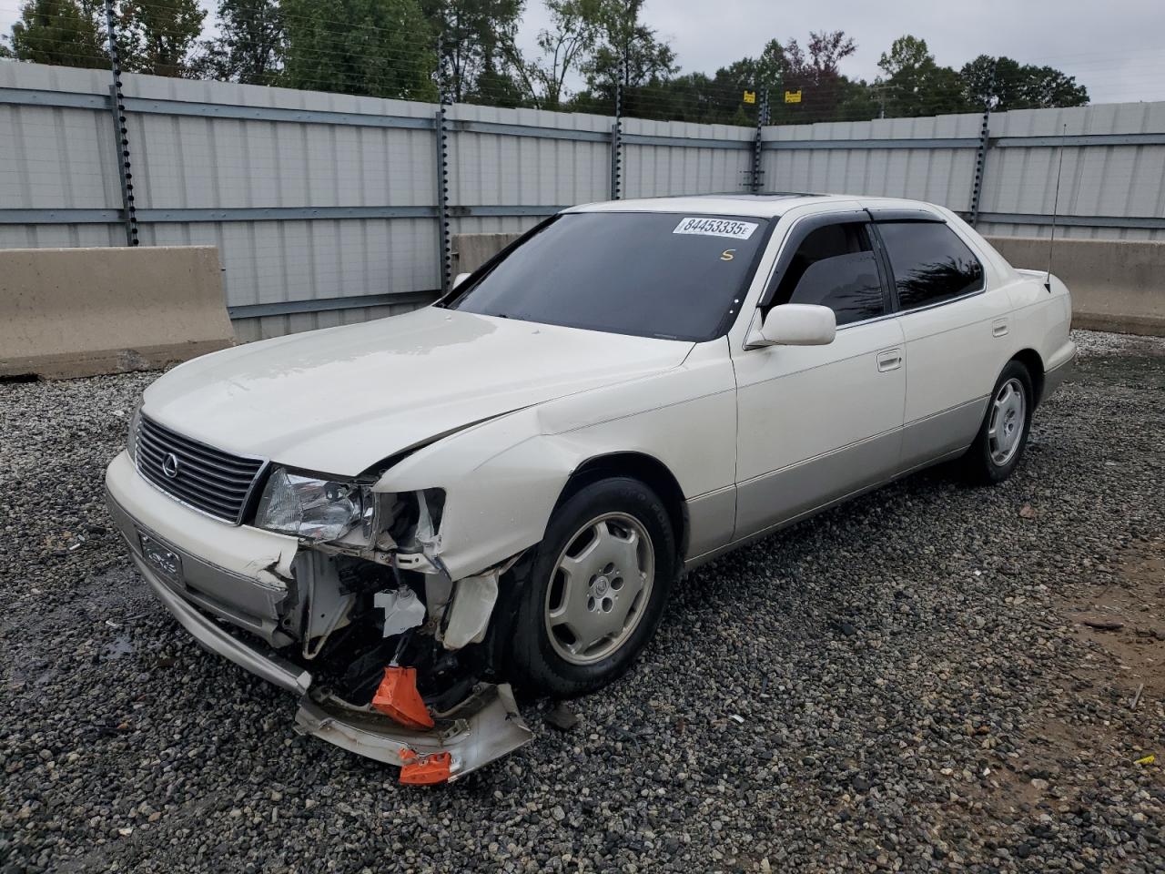 1995 Lexus LS 400, VIN JT8UF22E3S0013816 — Front end