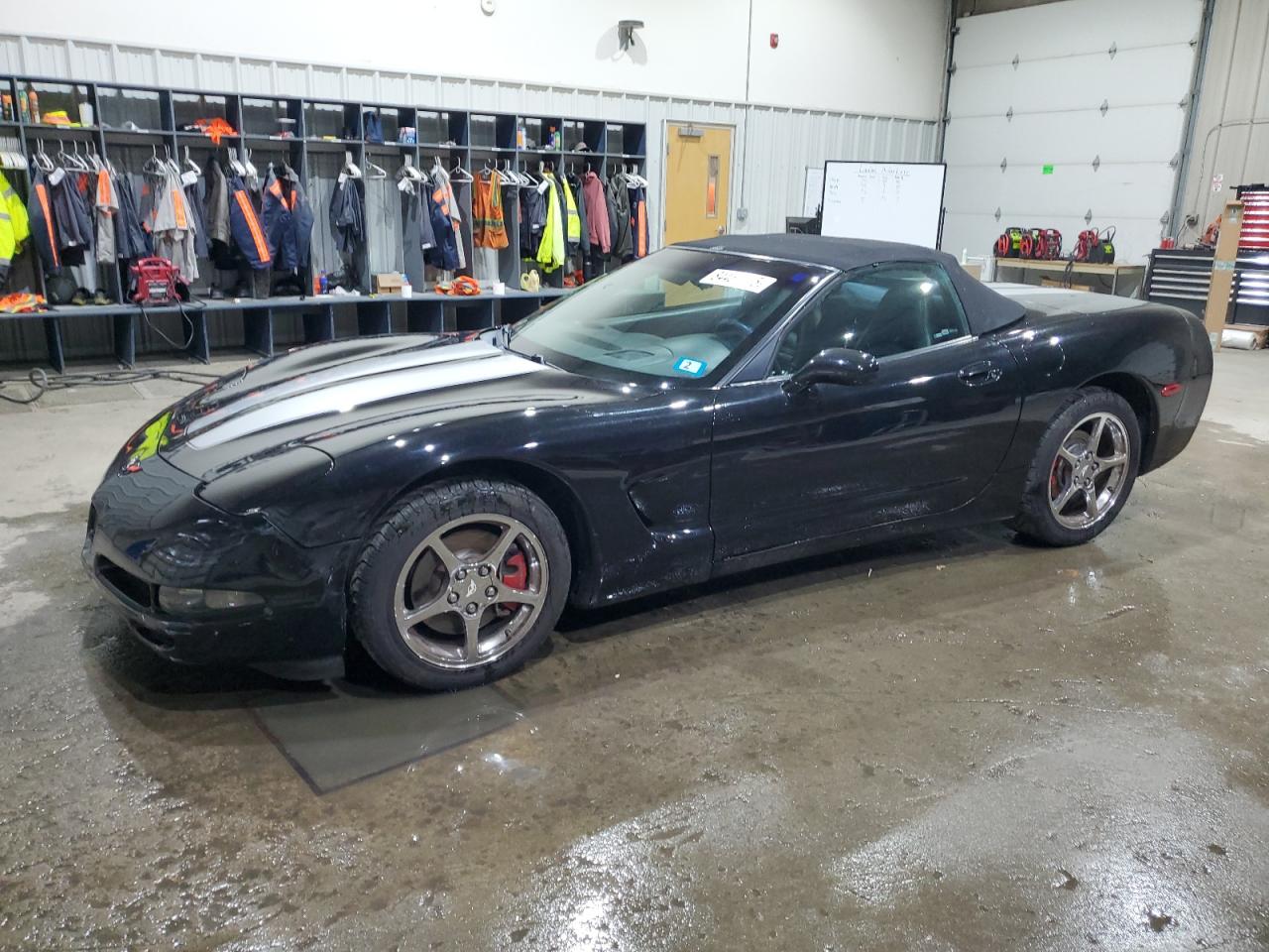 2000 Chevrolet Corvette, VIN 1G1YY32G0Y5122498 — Front end