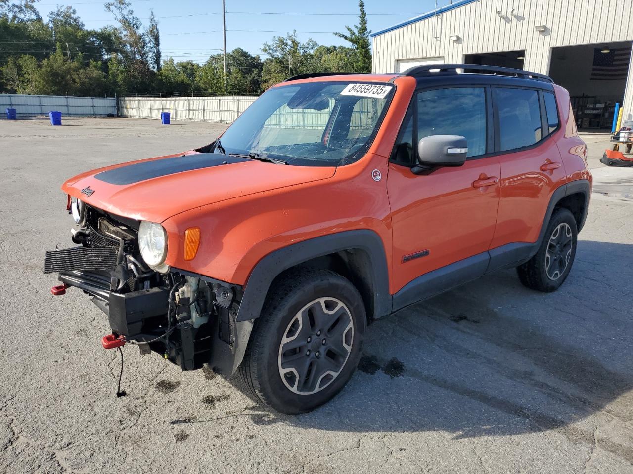 2017 Jeep Renegade Trailhawk, VIN ZACCJBCB7HPE70938 — Front end