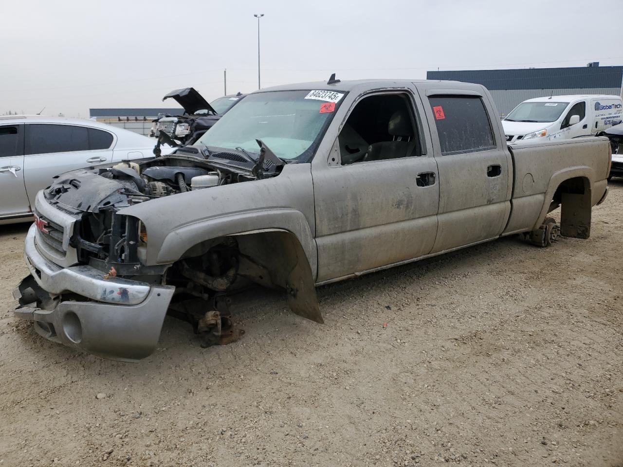 2007 GMC Sierra 1500HD Classic SLE1, VIN 1GTGK13UX7F112499 — Vandalism