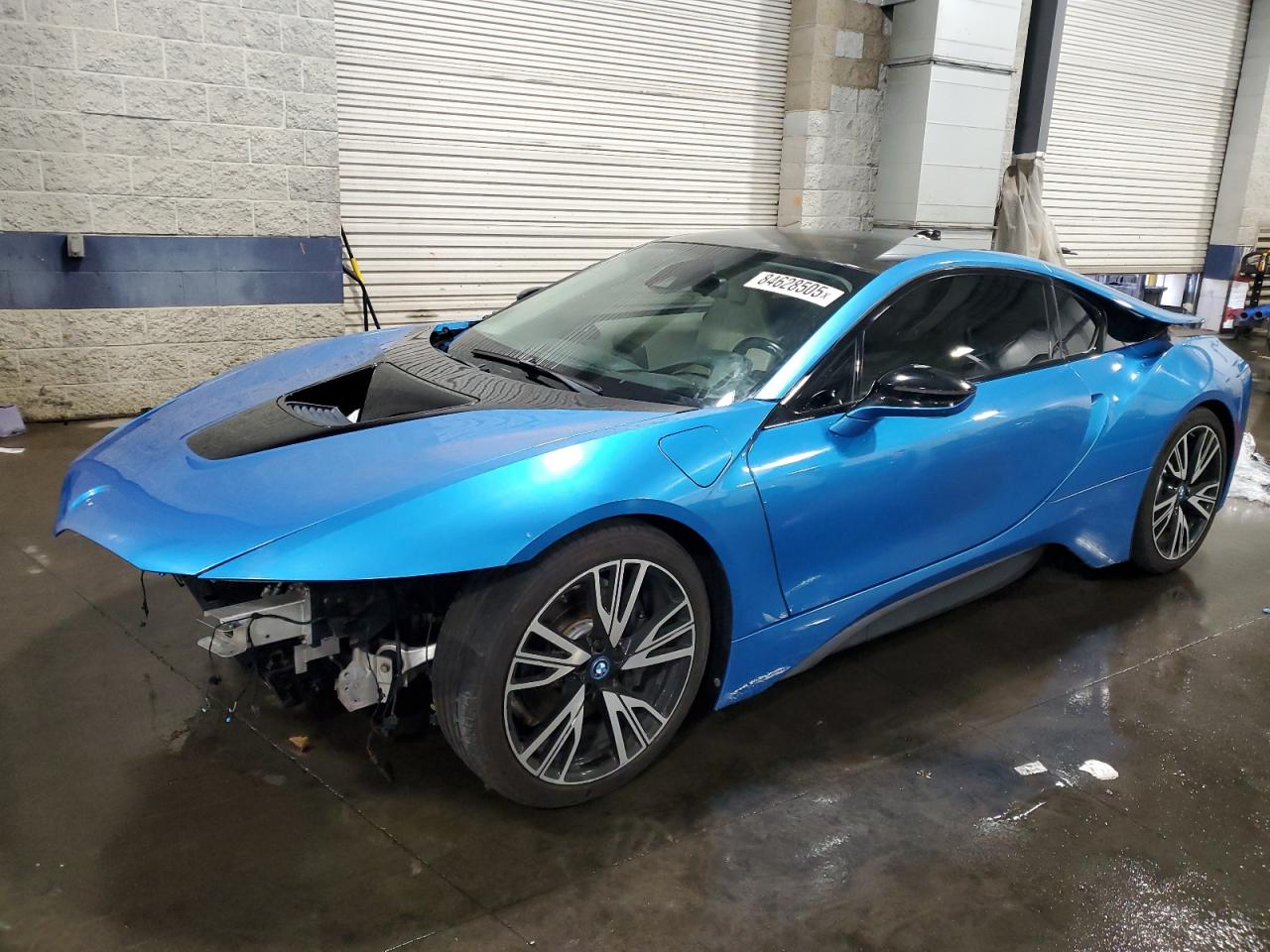 2016 BMW i8, VIN WBY2Z2C54GV674925 — Front end