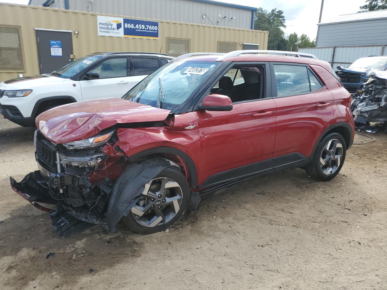 2025 Hyundai Venue SEL, VIN KMHRC8A3XSU370188 — Перед