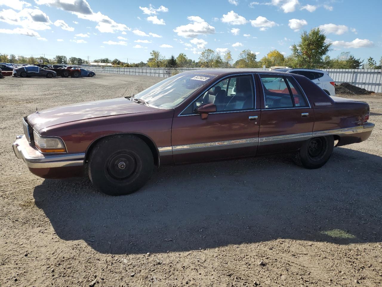 1992 Buick Roadmaster Ltd, VIN 1G4BT5379NR444112 — Side
