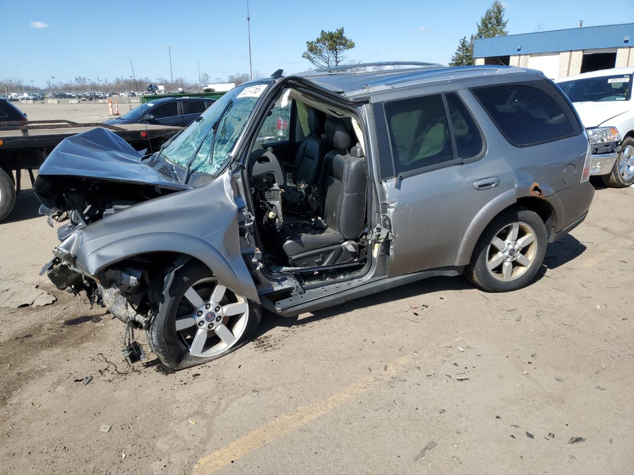 2008 Saab 9-7X 5.3i, VIN 5S3ET13M482801820 — Перед