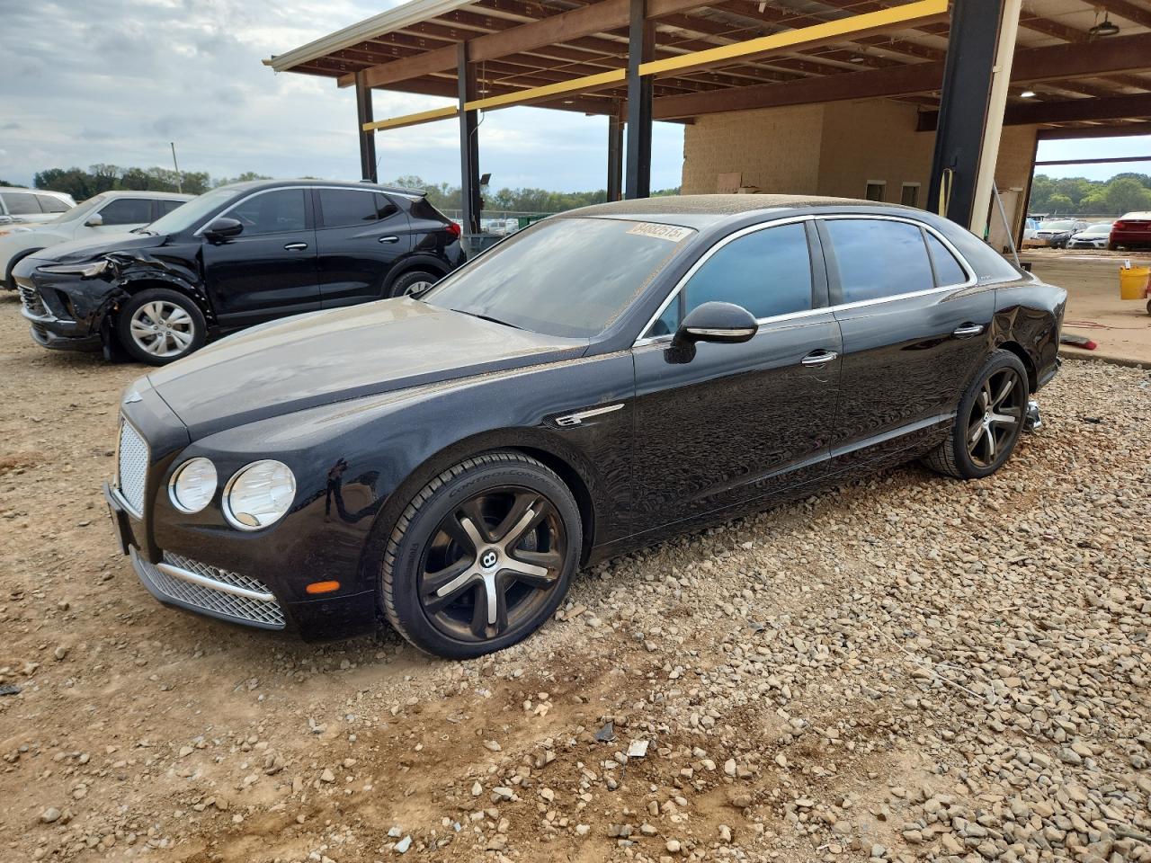 2015 Bentley Flying Spur, VIN SCBEC9ZAXFC047138 — Rear end