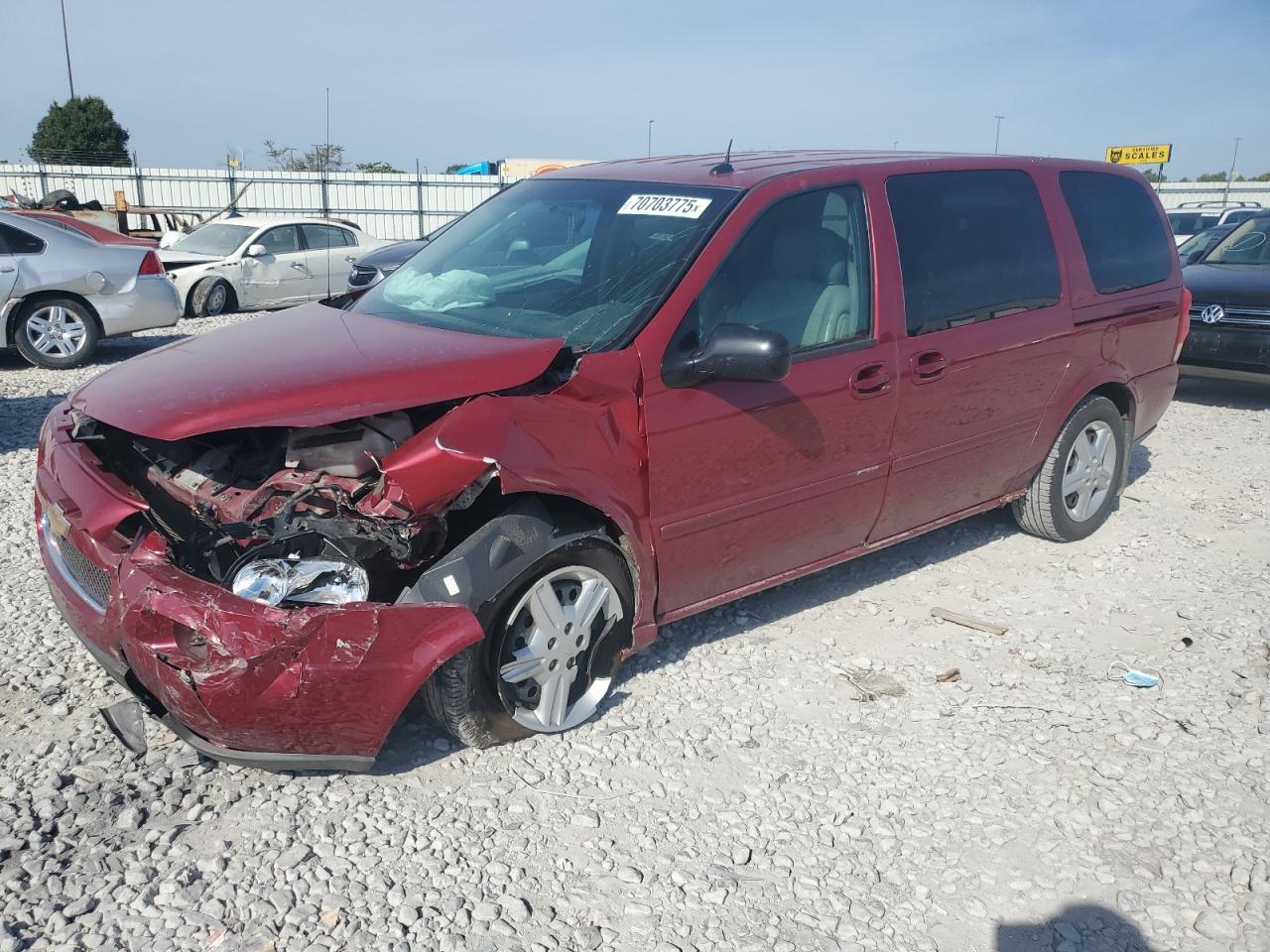 2005 Chevrolet Uplander LS, VIN 1GNDV23L45D202965 — Front end