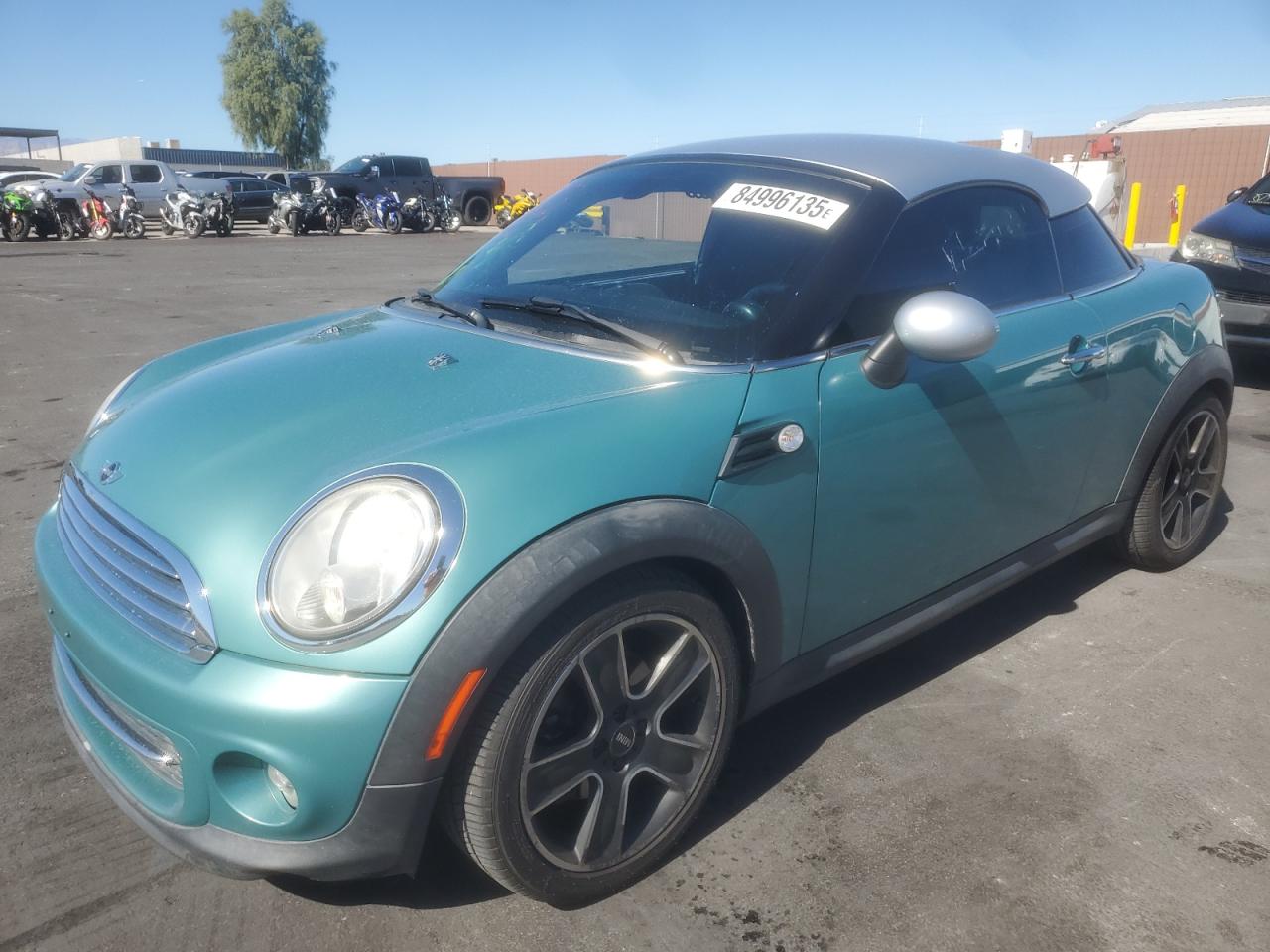 2012 MINI Coupe, VIN WMWSX1C55CT164023 — Бок