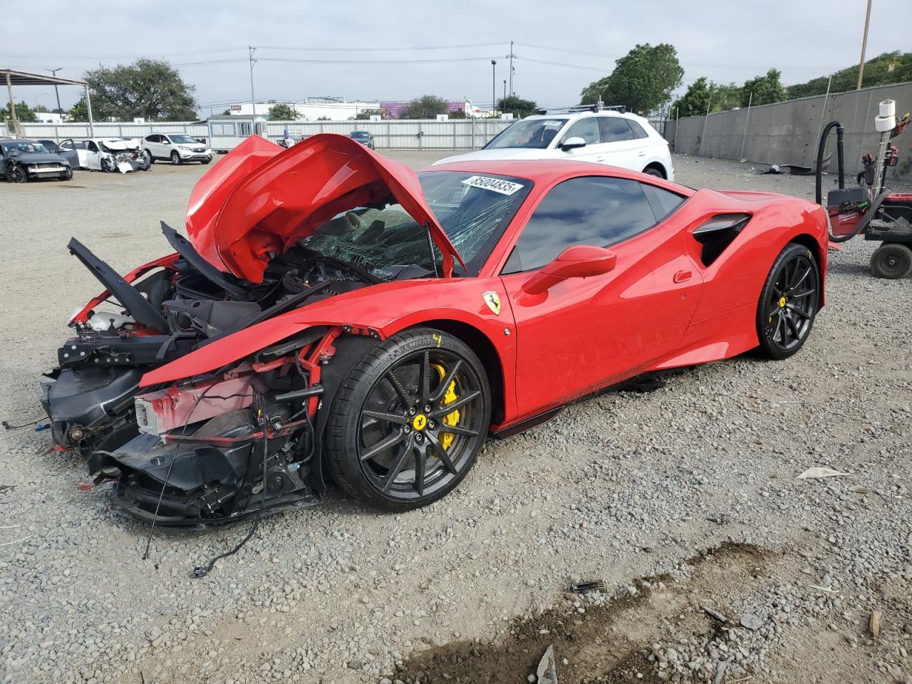 2020 Ferrari F8, VIN ZFF92LLA6L0252333 — Перед