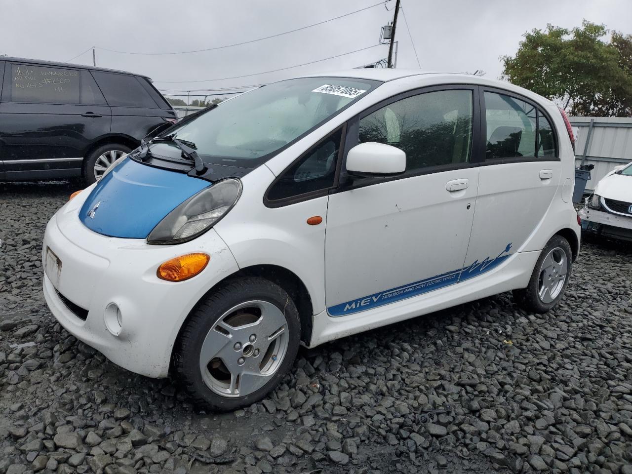 2012 Mitsubishi i-MiEV ES, VIN JA3215H1XCU016122 — Normal wear