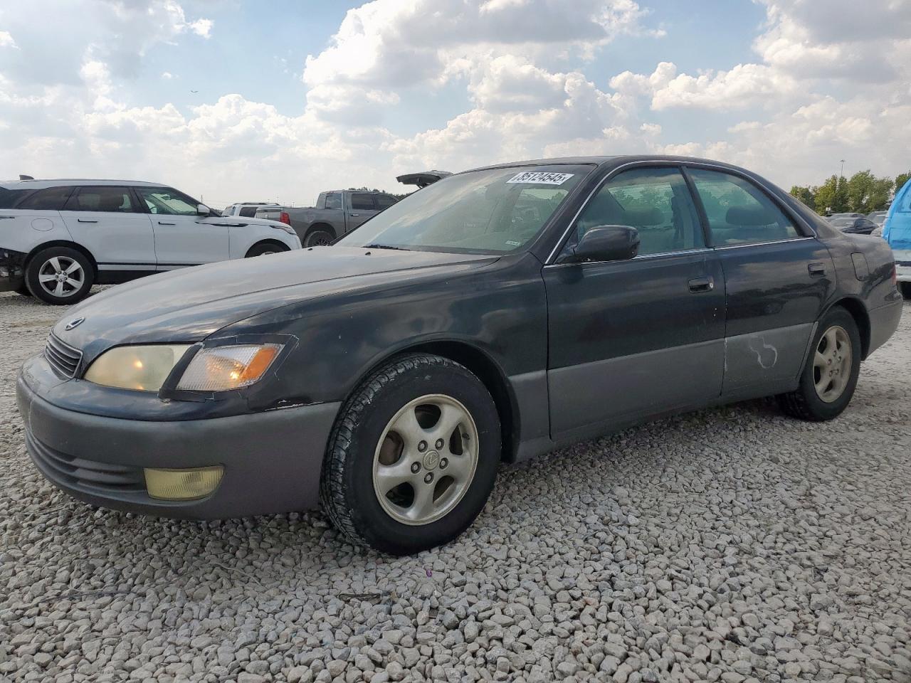 1999 Lexus ES 300, VIN JT8BF28G2X0213738 — Фото с аукциона