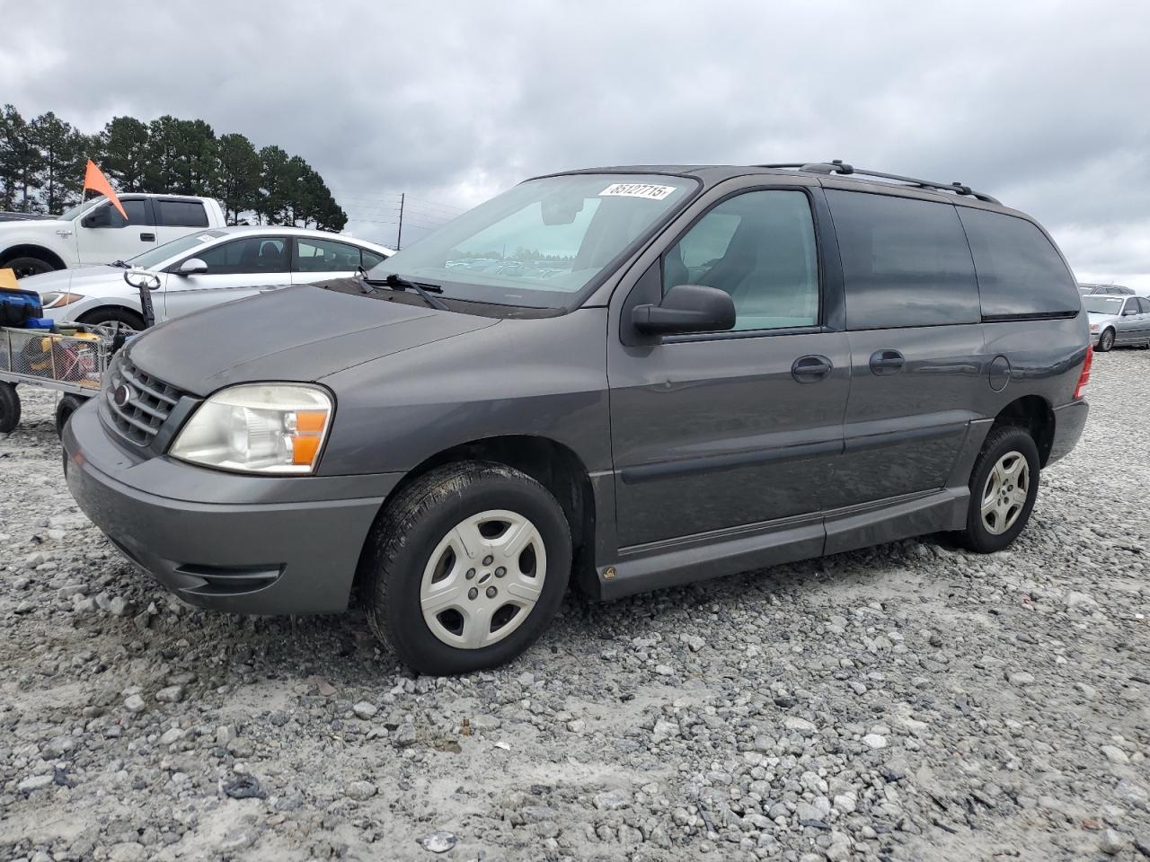 2005 Ford Freestar SE, VIN 2FMZA51615BA50198 — Minor dents and scratches