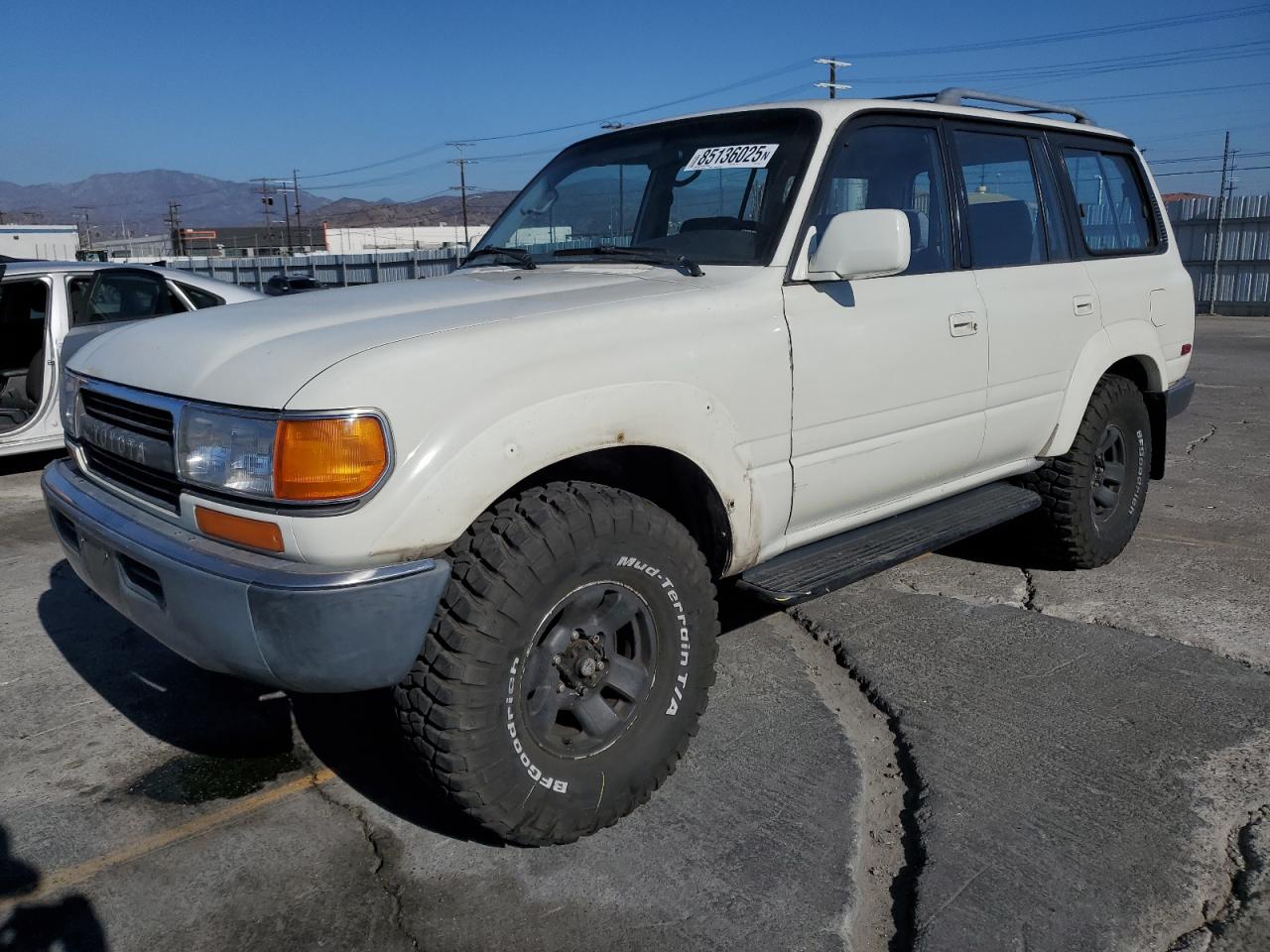 1991 Toyota Land Cruiser, VIN JT3FJ80W0M0022407 — Side