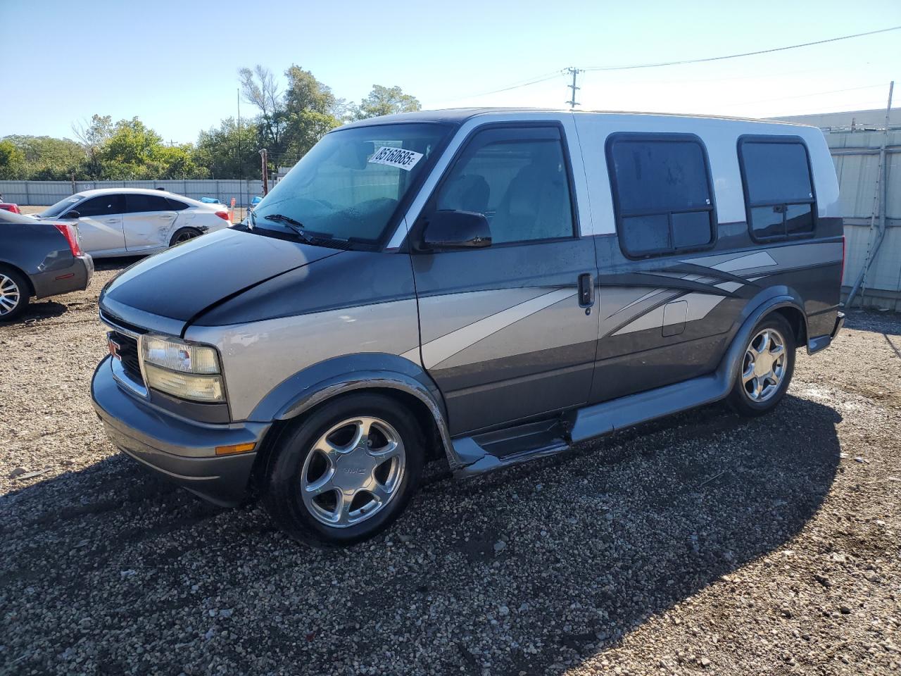 2003 GMC Safari Cargo YF7 Upfitter, VIN 1GDDM19X53B513096 — Side