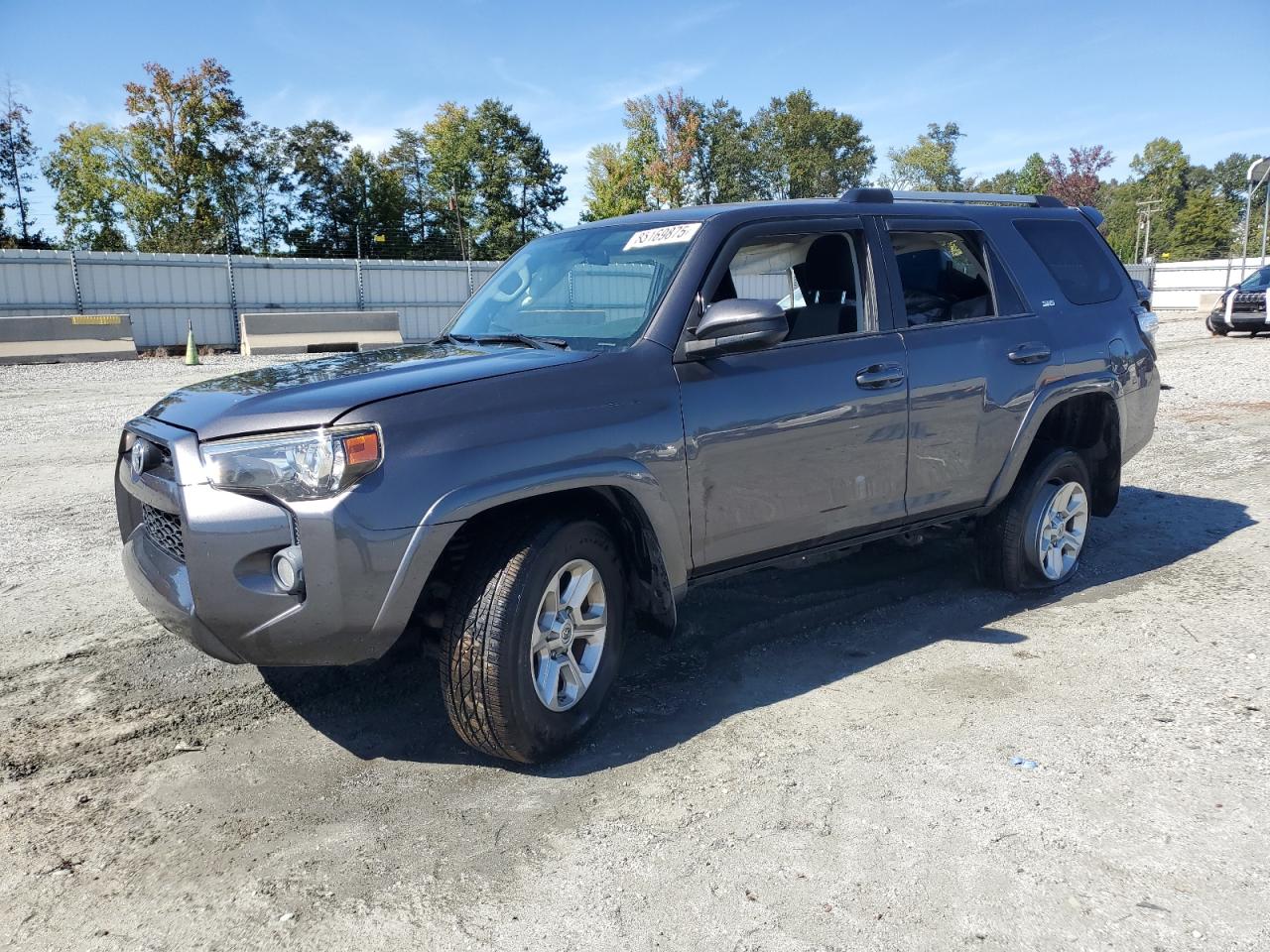 2019 Toyota 4Runner SR5, VIN JTEZU5JR0K5196397 — Side