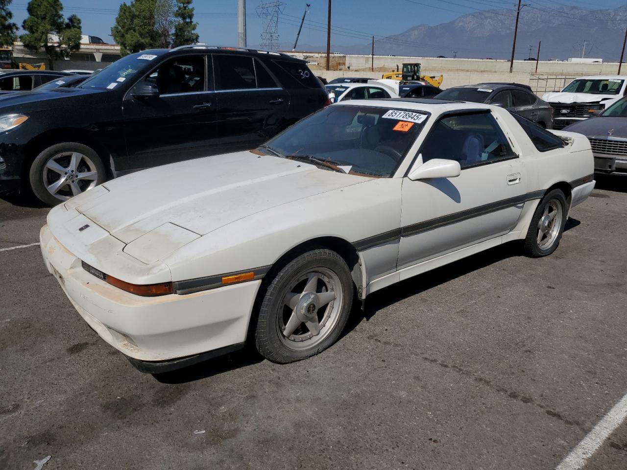 1989 Toyota Supra, VIN JT2MA71L3K0109922 — Normal wear