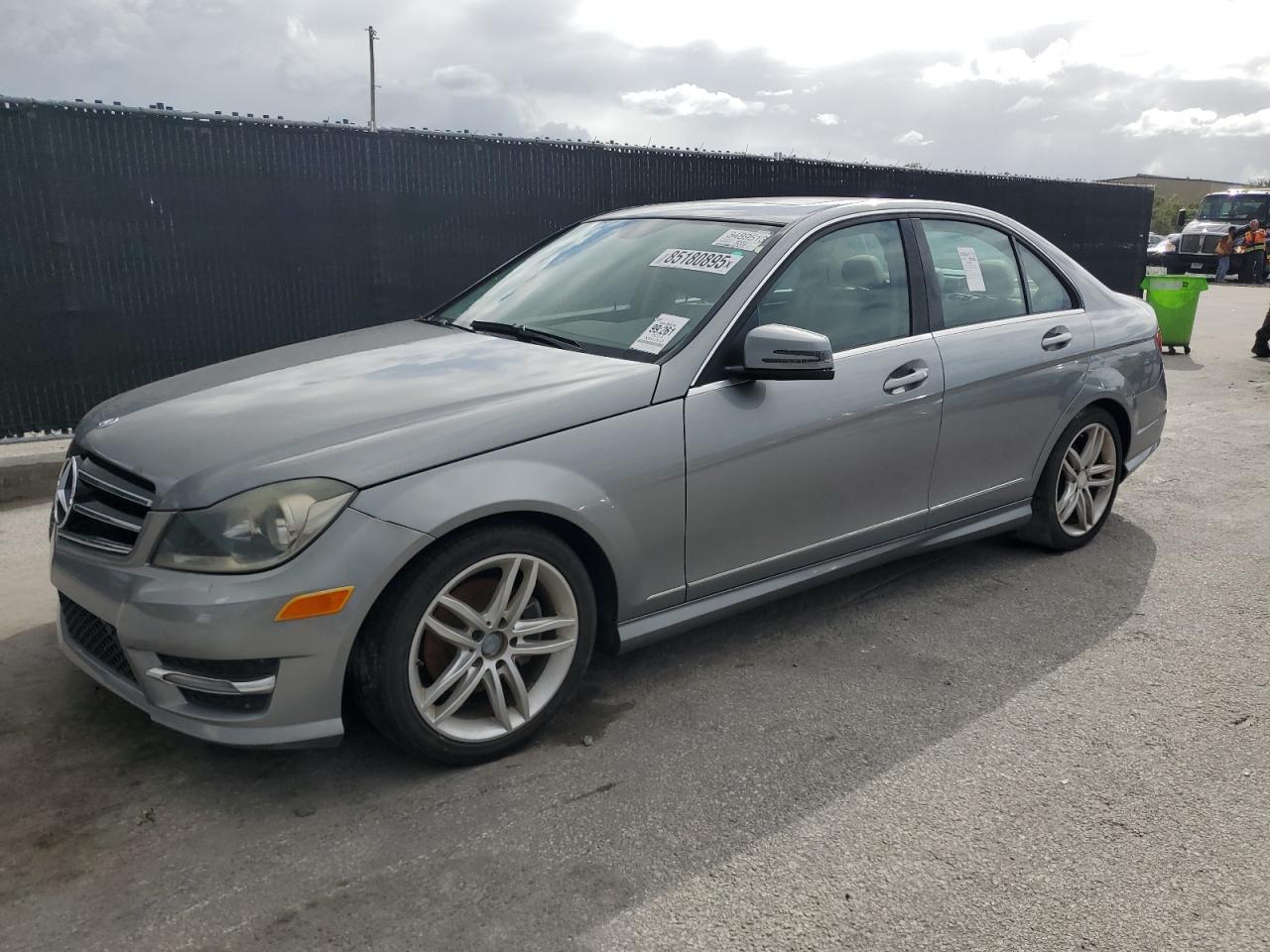 2014 Mercedes-Benz C 250 Luxury, VIN WDDGF4HBXEA932708 — Mechanical