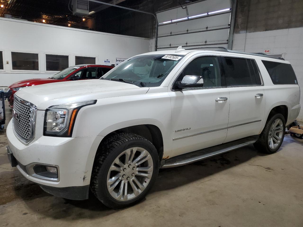 2016 GMC Yukon XL Denali, VIN 1GKS2HKJXGR188429 — Partial repair