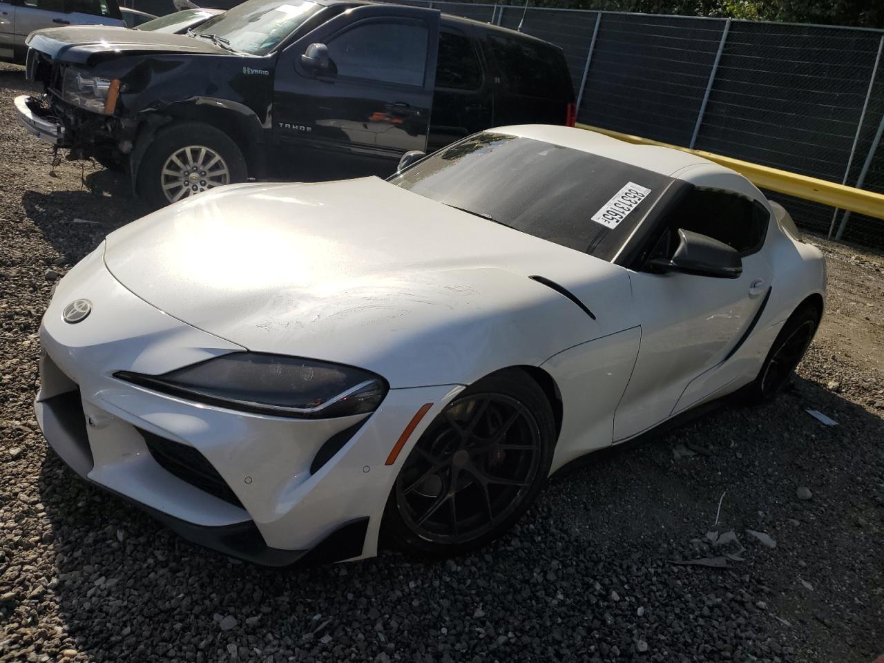 2021 Toyota Supra Premium, VIN WZ1DB0C04MW043767 — Перед