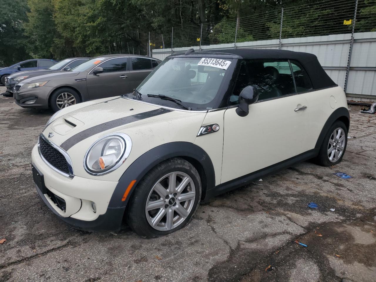 2014 MINI Convertible S, VIN WMWZP3C55ET707321 — Зад